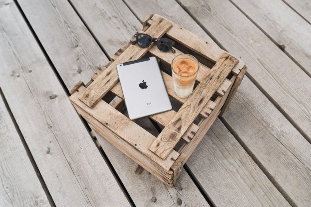 recycled pallets for furniture