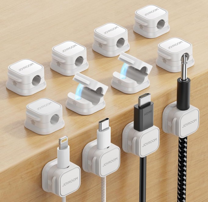 15 useful things; Magnetic Cord Holder