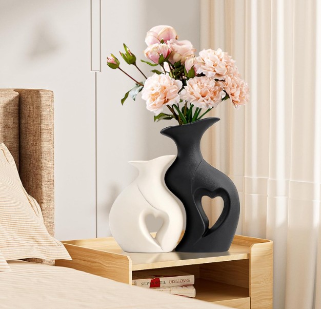 Black and White Decor Heart Shaped Ceramic Flower Vase